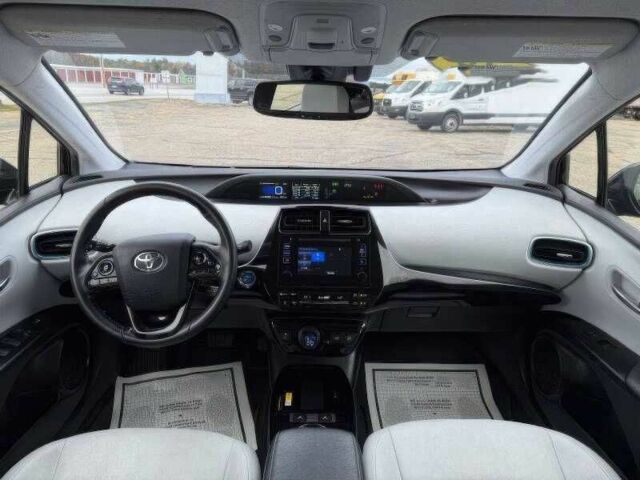 Черный Тойота Приус, объемом двигателя 1.8 л и пробегом 99 тыс. км за 11000 $, фото 11 на Automoto.ua