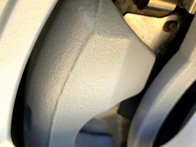 Черный Тойота Приус, объемом двигателя 1.8 л и пробегом 33 тыс. км за 22000 $, фото 1 на Automoto.ua