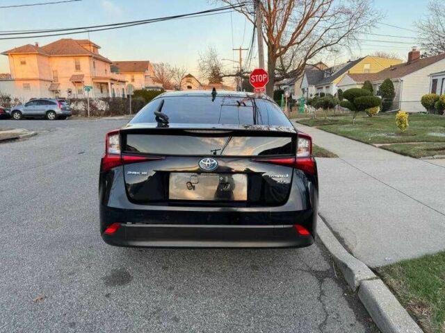 Черный Тойота Приус, объемом двигателя 1.8 л и пробегом 31 тыс. км за 5600 $, фото 3 на Automoto.ua