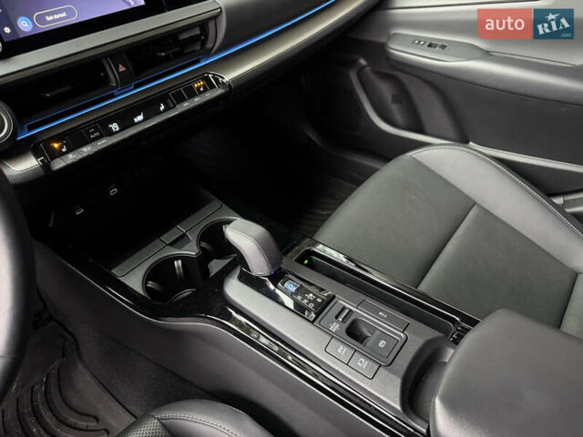 Черный Тойота Приус, объемом двигателя 1.99 л и пробегом 33 тыс. км за 27900 $, фото 12 на Automoto.ua