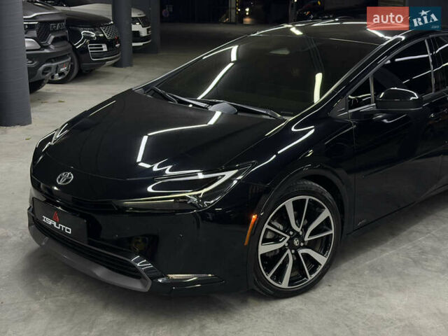 Черный Тойота Приус, объемом двигателя 1.99 л и пробегом 33 тыс. км за 27500 $, фото 6 на Automoto.ua