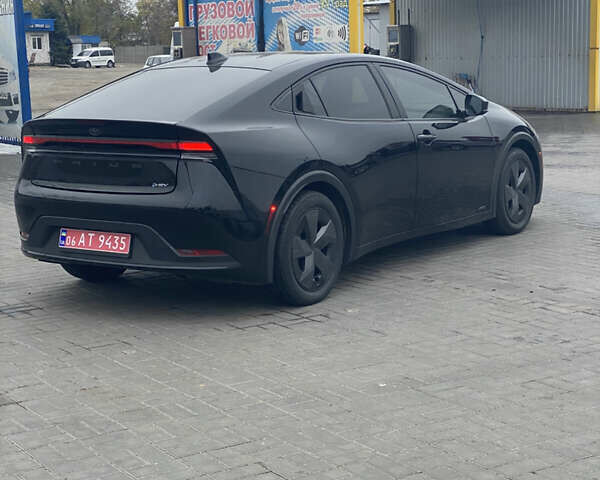 Черный Тойота Приус, объемом двигателя 2 л и пробегом 71 тыс. км за 28500 $, фото 2 на Automoto.ua