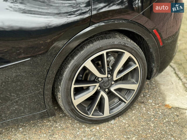 Черный Тойота Приус, объемом двигателя 1.99 л и пробегом 33 тыс. км за 27900 $, фото 3 на Automoto.ua