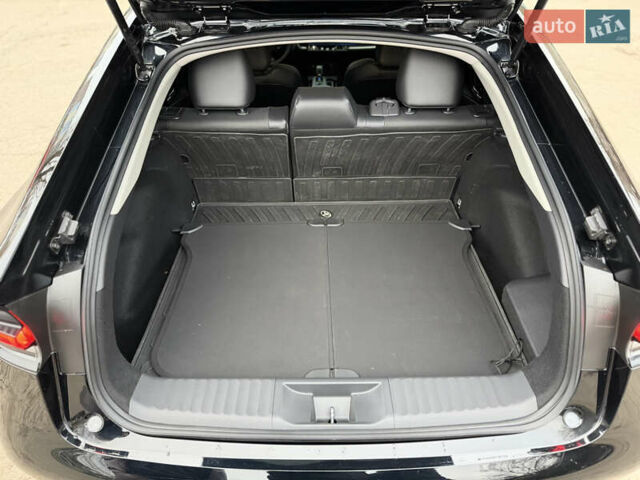 Черный Тойота Приус, объемом двигателя 2 л и пробегом 33 тыс. км за 27900 $, фото 23 на Automoto.ua