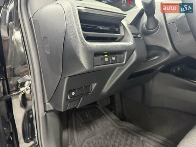 Черный Тойота Приус, объемом двигателя 2 л и пробегом 59 тыс. км за 29999 $, фото 16 на Automoto.ua