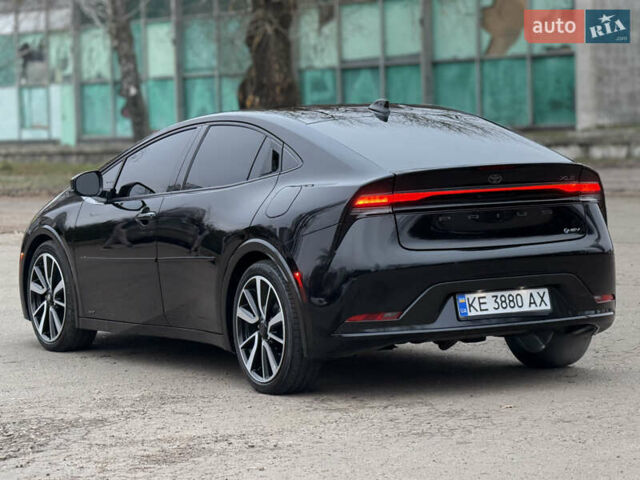 Черный Тойота Приус, объемом двигателя 2 л и пробегом 33 тыс. км за 27900 $, фото 3 на Automoto.ua