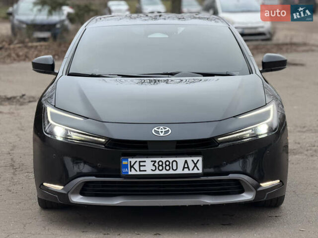 Черный Тойота Приус, объемом двигателя 2 л и пробегом 33 тыс. км за 27900 $, фото 1 на Automoto.ua