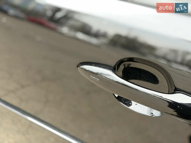 Черный Тойота Приус, объемом двигателя 2 л и пробегом 33 тыс. км за 27900 $, фото 7 на Automoto.ua