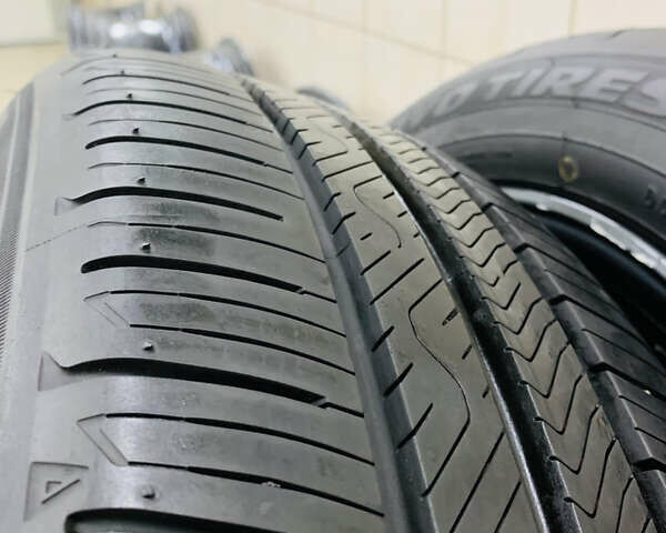 Чорний Тойота Пріус, об'ємом двигуна 2 л та пробігом 7 тис. км за 29500 $, фото 33 на Automoto.ua