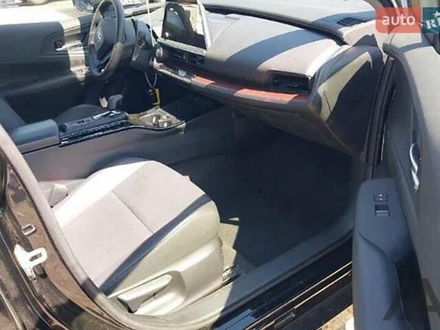 Чорний Тойота Пріус, об'ємом двигуна 0 л та пробігом 65 тис. км за 29499 $, фото 2 на Automoto.ua