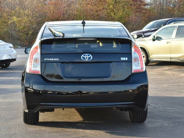 Тойота Приус 2013 в Днепре (Днепропетровске) на Automoto.ua Черный Тойота Приус, объемом двигателя 1.8 л и пробегом 81 тыс. км за 8100 $, фото 4 на Automoto.ua