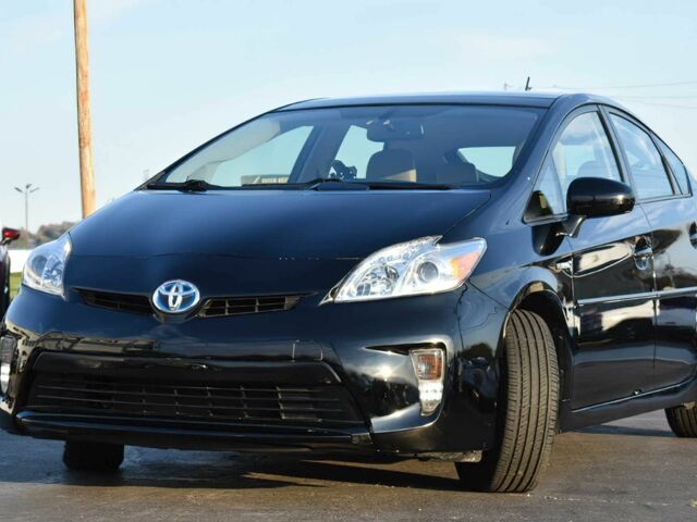 Тойота Приус 2013 в Днепре (Днепропетровске) на Automoto.ua Черный Тойота Приус, объемом двигателя 1.8 л и пробегом 81 тыс. км за 8100 $, фото 2 на Automoto.ua