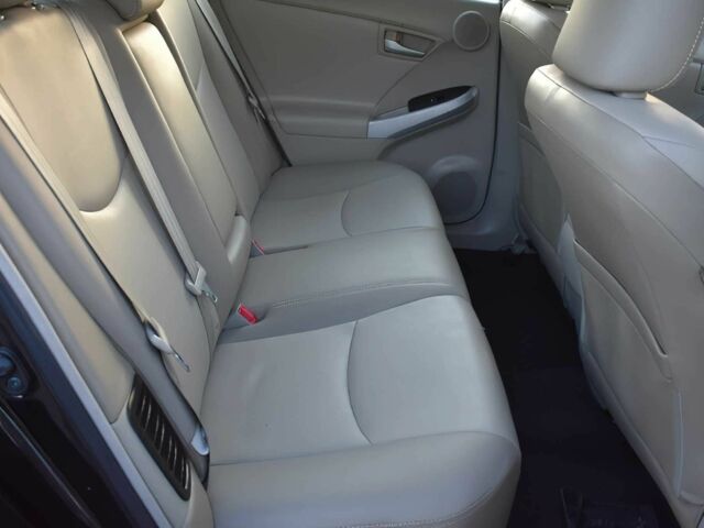 Тойота Приус 2013 в Днепре (Днепропетровске) на Automoto.ua Черный Тойота Приус, объемом двигателя 1.8 л и пробегом 81 тыс. км за 8100 $, фото 11 на Automoto.ua