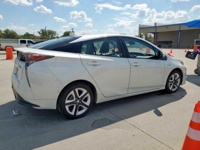 Черный Тойота Приус, объемом двигателя 1.8 л и пробегом 67 тыс. км за 5000 $, фото 2 на Automoto.ua