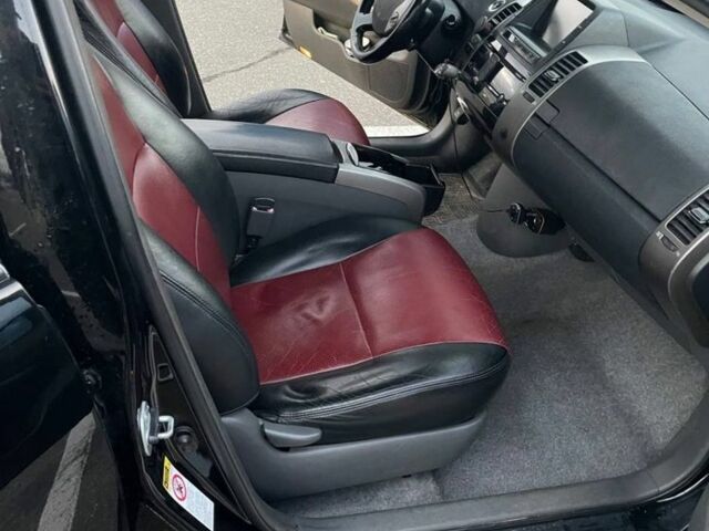 Черный Тойота Приус, объемом двигателя 1.5 л и пробегом 304 тыс. км за 6000 $, фото 6 на Automoto.ua