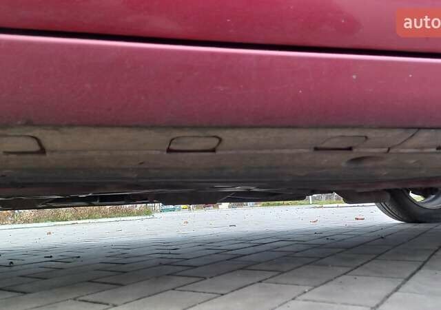 Красный Тойота Приус, объемом двигателя 1.5 л и пробегом 226 тыс. км за 6500 $, фото 36 на Automoto.ua