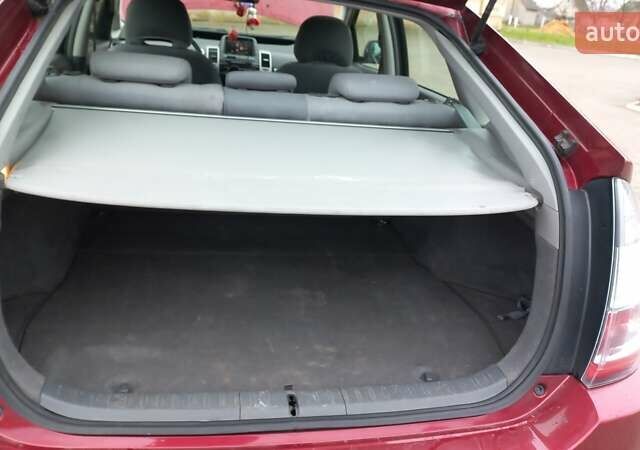 Красный Тойота Приус, объемом двигателя 1.5 л и пробегом 226 тыс. км за 6500 $, фото 29 на Automoto.ua