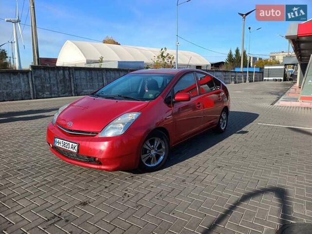 Червоний Тойота Пріус, об'ємом двигуна 1.5 л та пробігом 192 тис. км за 3999 $, фото 3 на Automoto.ua