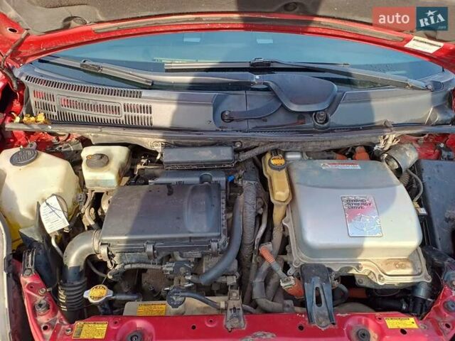 Червоний Тойота Пріус, об'ємом двигуна 1.5 л та пробігом 192 тис. км за 3999 $, фото 12 на Automoto.ua