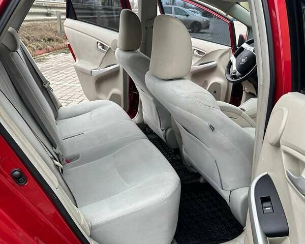 Красный Тойота Приус, объемом двигателя 1.8 л и пробегом 238 тыс. км за 6989 $, фото 7 на Automoto.ua