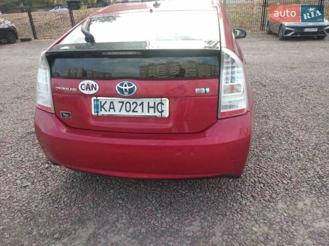 Красный Тойота Приус, объемом двигателя 1.8 л и пробегом 345 тыс. км за 8500 $, фото 3 на Automoto.ua