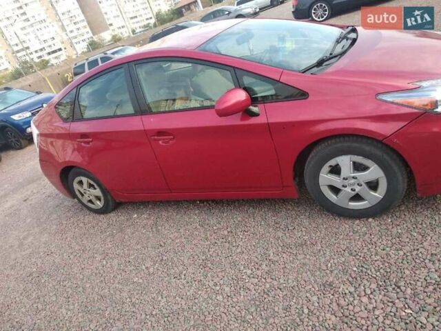 Красный Тойота Приус, объемом двигателя 1.8 л и пробегом 345 тыс. км за 8500 $, фото 2 на Automoto.ua