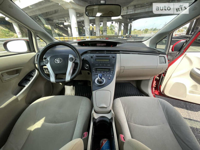 Червоний Тойота Пріус, об'ємом двигуна 1.8 л та пробігом 274 тис. км за 7300 $, фото 12 на Automoto.ua
