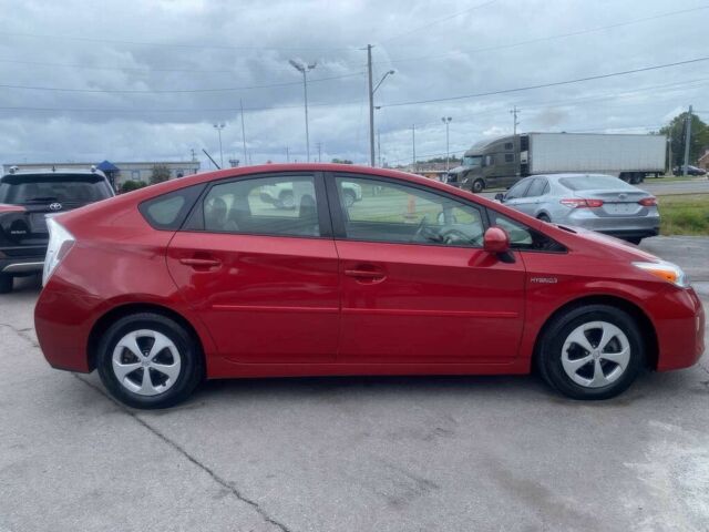 Красный Тойота Приус, объемом двигателя 1.8 л и пробегом 85 тыс. км за 6900 $, фото 5 на Automoto.ua