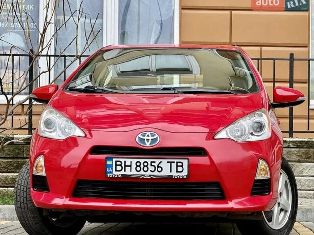 Червоний Тойота Пріус, об'ємом двигуна 1.5 л та пробігом 208 тис. км за 9999 $, фото 13 на Automoto.ua