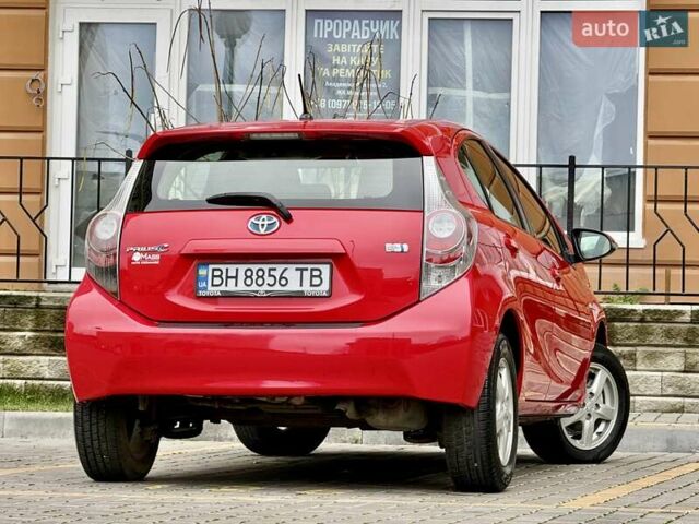 Червоний Тойота Пріус, об'ємом двигуна 1.5 л та пробігом 208 тис. км за 9999 $, фото 28 на Automoto.ua