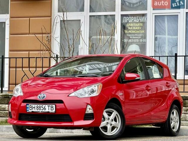 Червоний Тойота Пріус, об'ємом двигуна 1.5 л та пробігом 208 тис. км за 9999 $, фото 11 на Automoto.ua