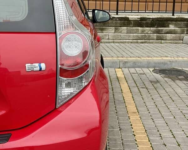 Червоний Тойота Пріус, об'ємом двигуна 1.5 л та пробігом 208 тис. км за 9999 $, фото 30 на Automoto.ua