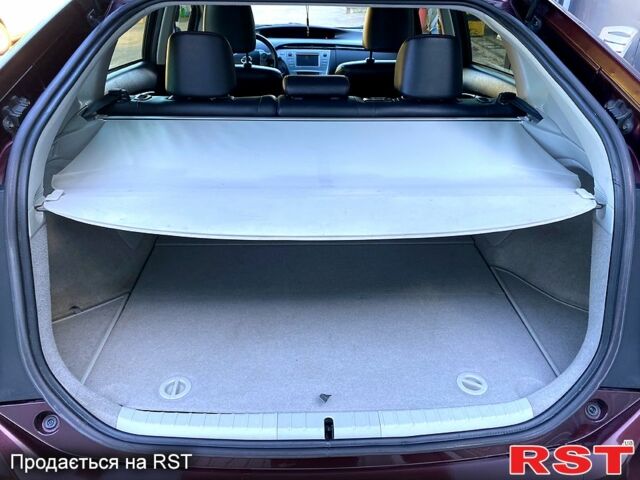 Красный Тойота Приус, объемом двигателя 1.8 л и пробегом 260 тыс. км за 10900 $, фото 8 на Automoto.ua