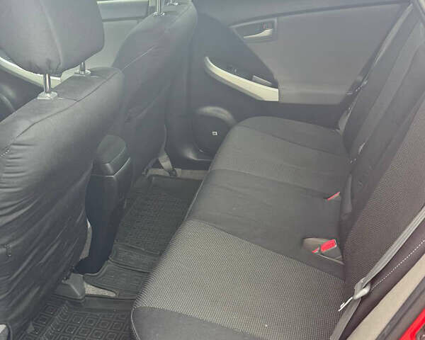 Красный Тойота Приус, объемом двигателя 1.8 л и пробегом 199 тыс. км за 11400 $, фото 8 на Automoto.ua