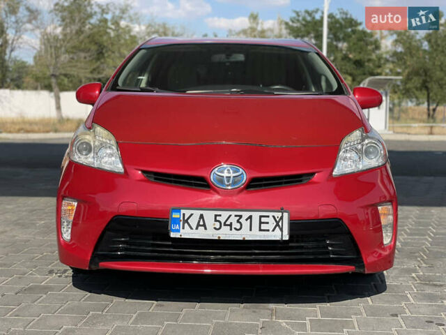 Красный Тойота Приус, объемом двигателя 1.8 л и пробегом 190 тыс. км за 11500 $, фото 2 на Automoto.ua