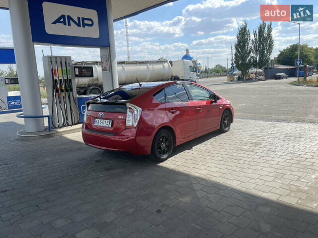 Красный Тойота Приус, объемом двигателя 1.8 л и пробегом 190 тыс. км за 11500 $, фото 7 на Automoto.ua