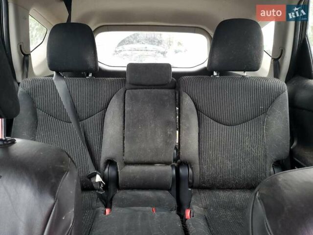 Красный Тойота Приус, объемом двигателя 1.8 л и пробегом 128 тыс. км за 2400 $, фото 9 на Automoto.ua