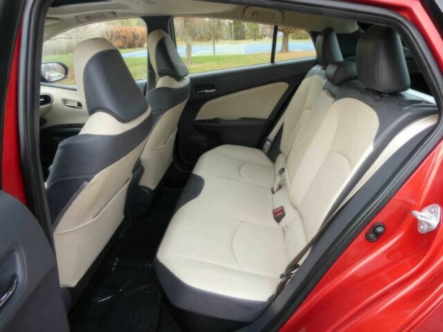 Красный Тойота Приус, объемом двигателя 1.8 л и пробегом 78 тыс. км за 10500 $, фото 11 на Automoto.ua