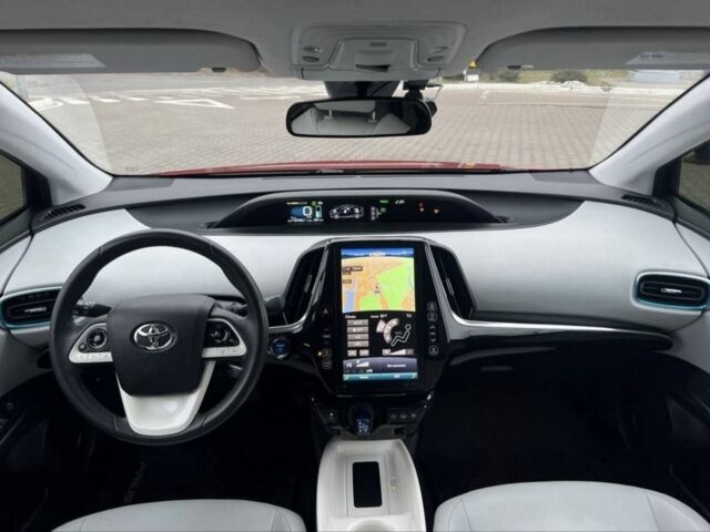 Красный Тойота Приус, объемом двигателя 1.8 л и пробегом 126 тыс. км за 19000 $, фото 5 на Automoto.ua