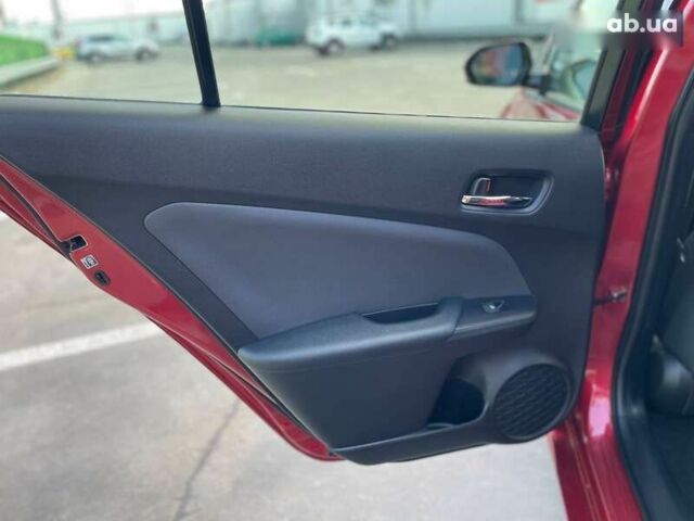 Красный Тойота Приус, объемом двигателя 1.8 л и пробегом 136 тыс. км за 17800 $, фото 20 на Automoto.ua