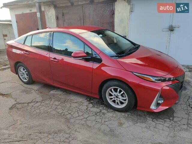 Красный Тойота Приус, объемом двигателя 1.8 л и пробегом 93 тыс. км за 18500 $, фото 4 на Automoto.ua