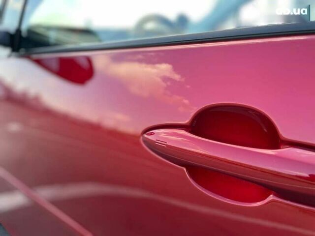 Красный Тойота Приус, объемом двигателя 1.8 л и пробегом 136 тыс. км за 17800 $, фото 11 на Automoto.ua