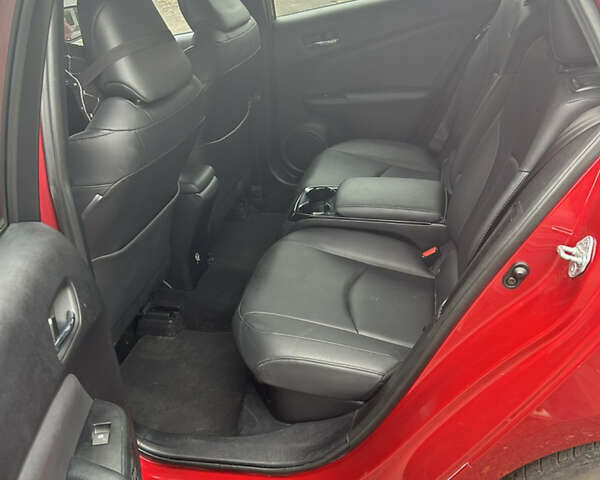 Красный Тойота Приус, объемом двигателя 1.8 л и пробегом 241 тыс. км за 16800 $, фото 7 на Automoto.ua