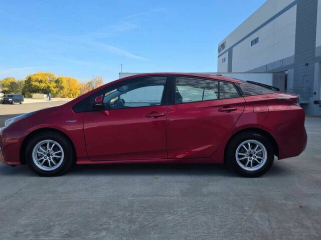 Красный Тойота Приус, объемом двигателя 1.8 л и пробегом 63 тыс. км за 7000 $, фото 3 на Automoto.ua