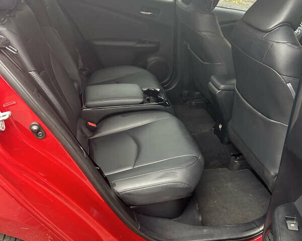 Красный Тойота Приус, объемом двигателя 1.8 л и пробегом 241 тыс. км за 16800 $, фото 8 на Automoto.ua