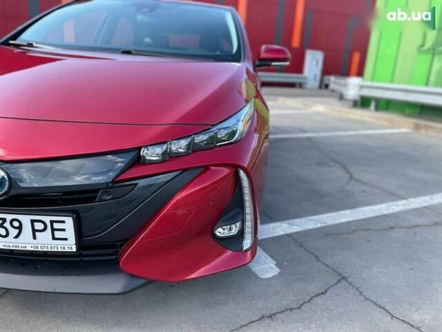 Красный Тойота Приус, объемом двигателя 1.8 л и пробегом 136 тыс. км за 17800 $, фото 10 на Automoto.ua