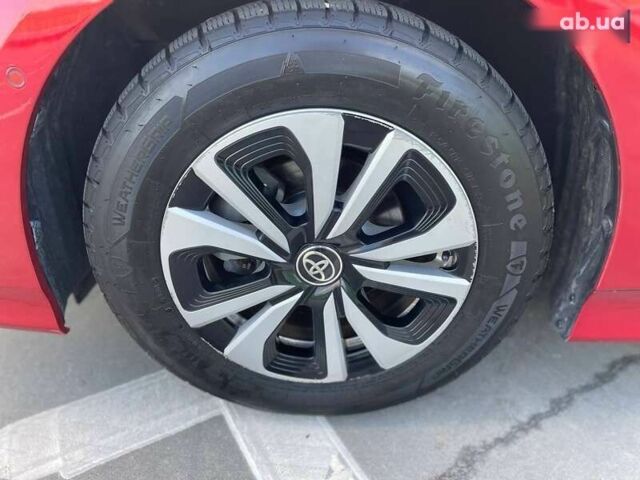 Красный Тойота Приус, объемом двигателя 1.8 л и пробегом 136 тыс. км за 17800 $, фото 14 на Automoto.ua