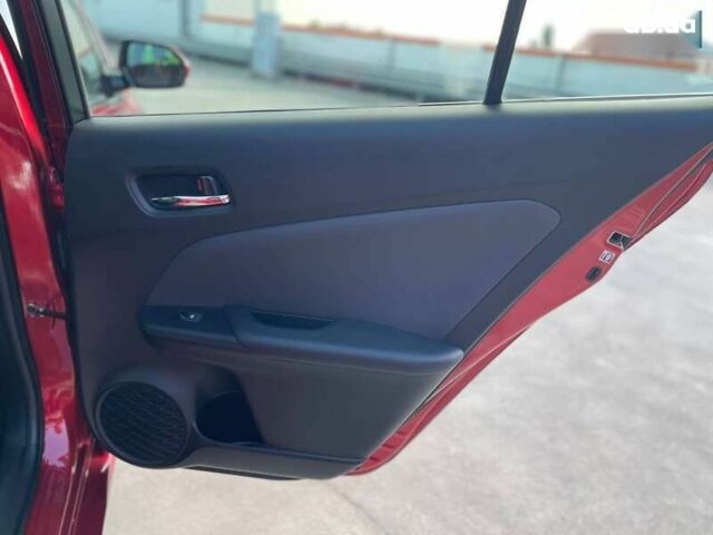 Красный Тойота Приус, объемом двигателя 1.8 л и пробегом 136 тыс. км за 17800 $, фото 26 на Automoto.ua