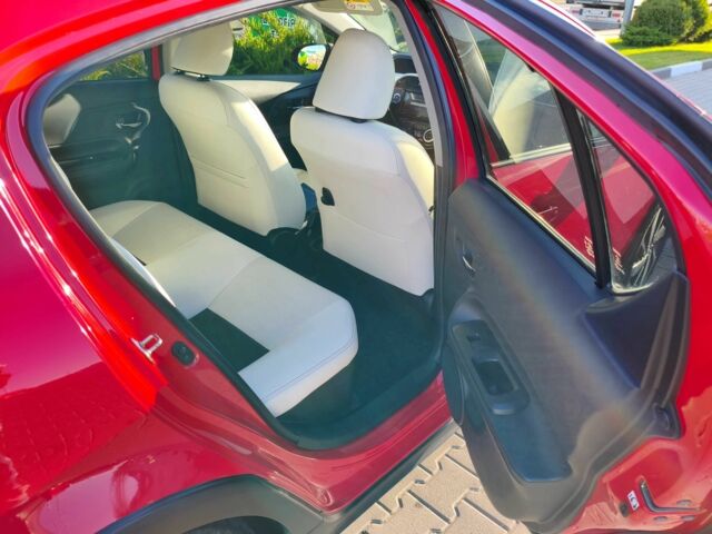 Красный Тойота Приус, объемом двигателя 1.5 л и пробегом 66 тыс. км за 14800 $, фото 11 на Automoto.ua