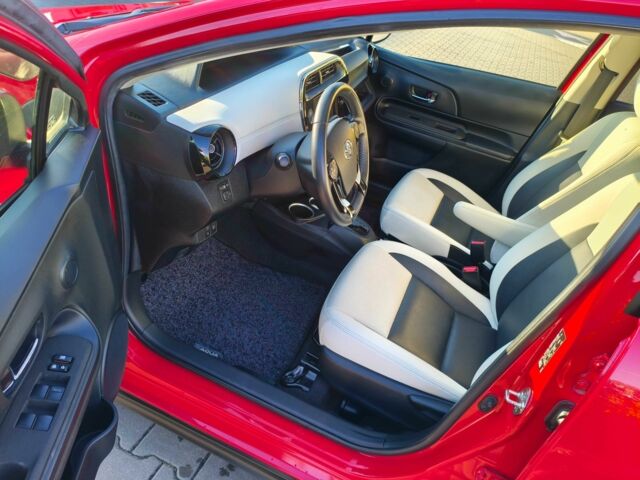 Красный Тойота Приус, объемом двигателя 1.5 л и пробегом 66 тыс. км за 14800 $, фото 8 на Automoto.ua